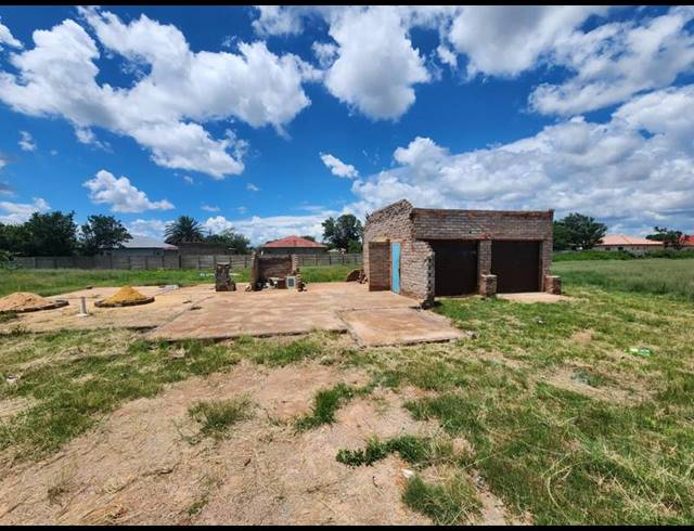 LAND FOR SALE IN VENTERSPOS